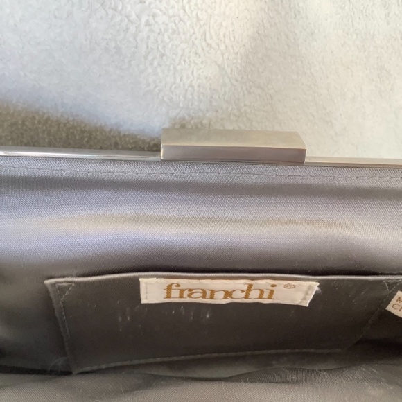 Satin and lace clutch - Picture 3 of 9